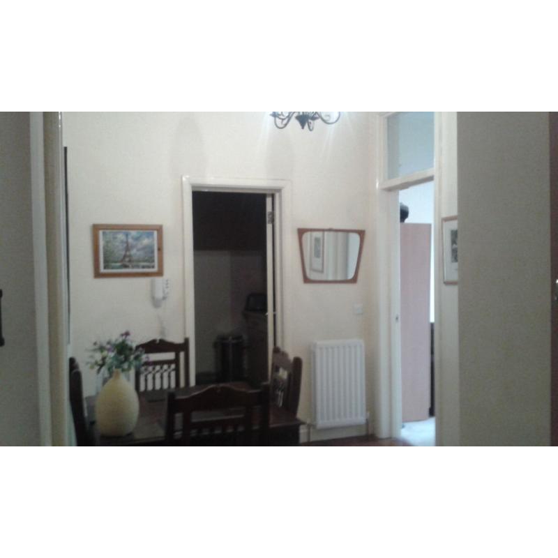 Double room in 2 bed flat, All bills/C.Tax inc. Whiteinch/Thornwood G11