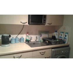 Double room in 2 bed flat, All bills/C.Tax inc. Whiteinch/Thornwood G11