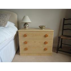 Chest of Drawers for Bedroom