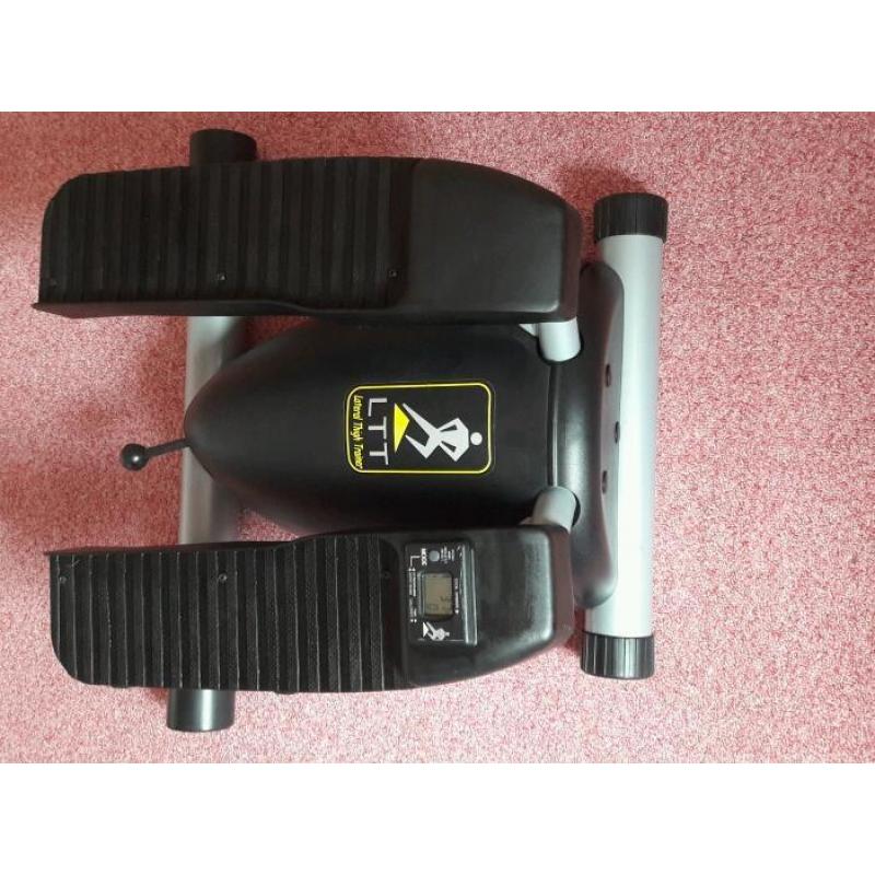 Lateral Thigh Trainer