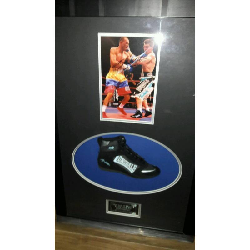 Ricky Hatton custom boot - signed and frsmed