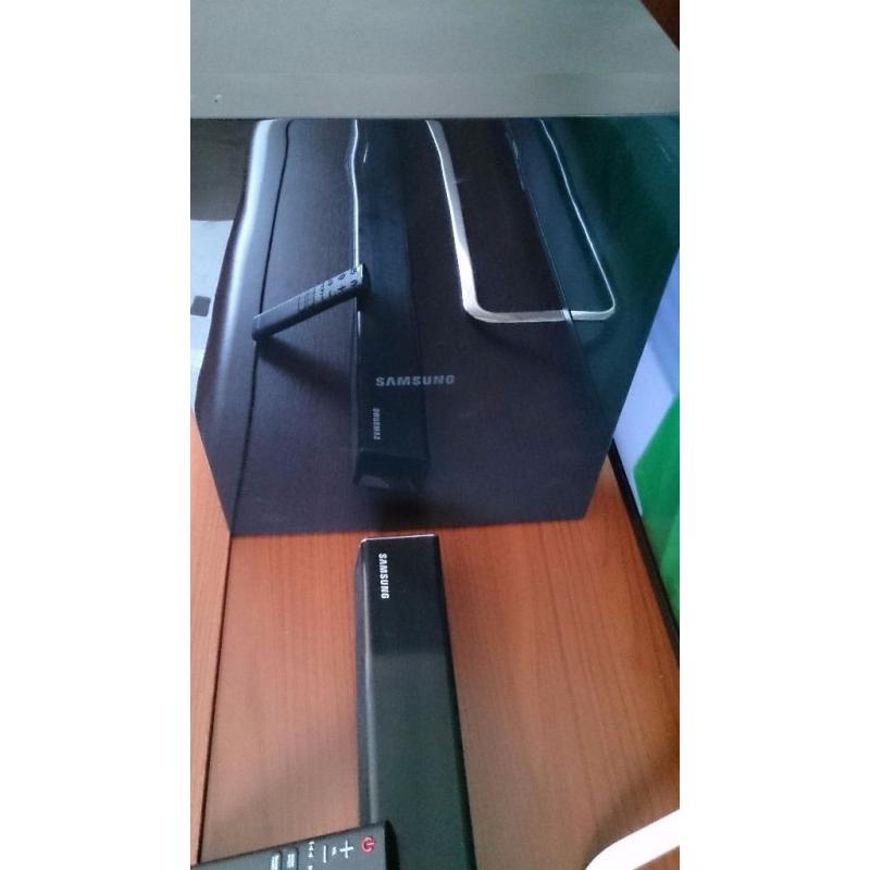 Samsung -Wireless audio sandbar