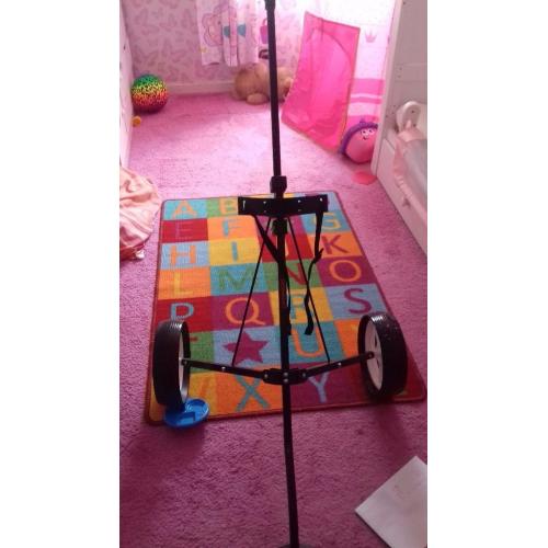 Golf bag and wheels