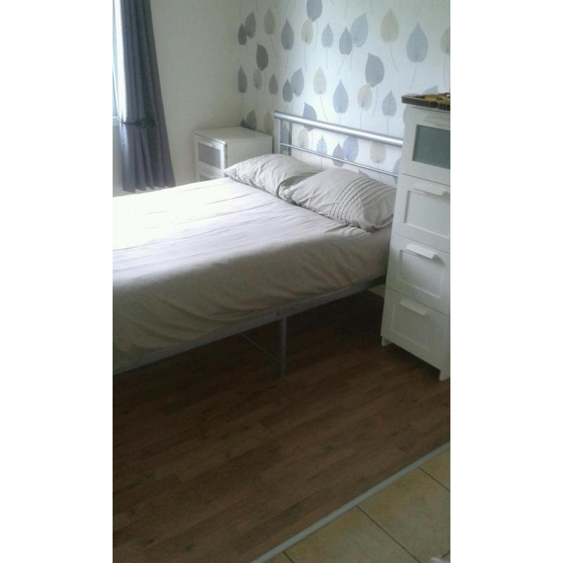 Double room. Own Shower & Sink. Walsgrave CV2