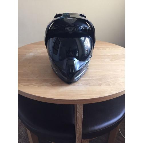 Icon variant helmet