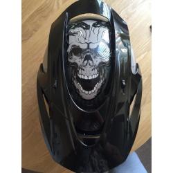 Icon variant helmet
