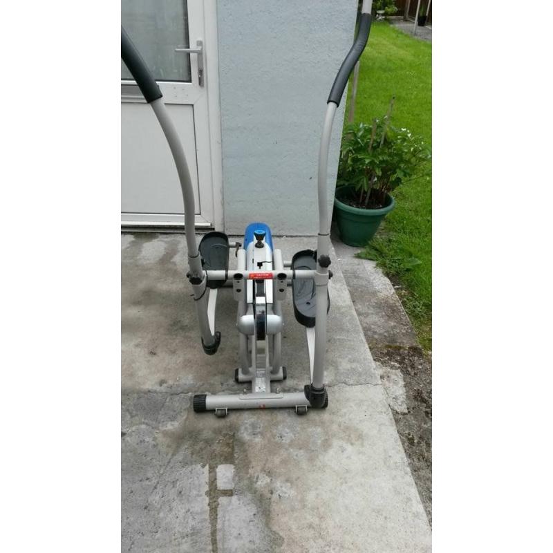 Cross Trainer