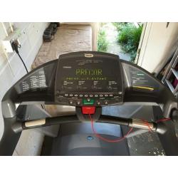 Precor C956i Treadmill