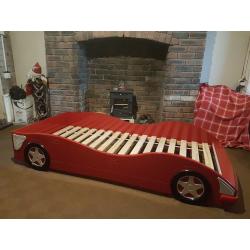 Red racing car single bed