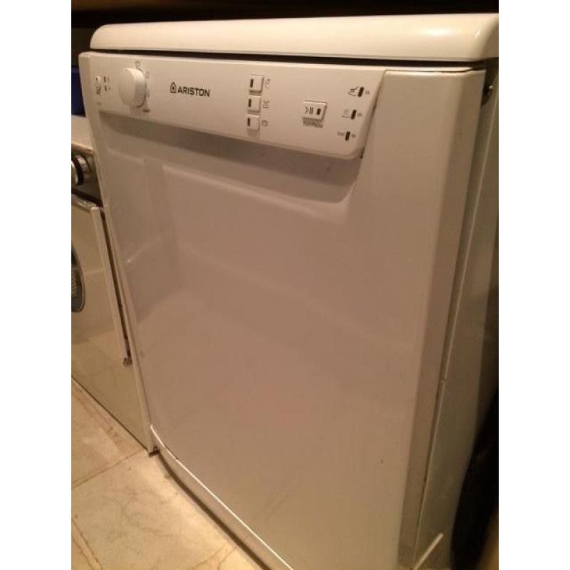Ariston LKF61 Dishwasher