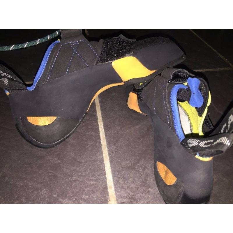 Scarpa Booster S climbing shoes, size 8.5 UK (42.5 EU)
