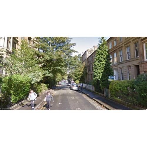 Beautiful double room available for rent in excellent West End location (G12 8JF) Hillhead