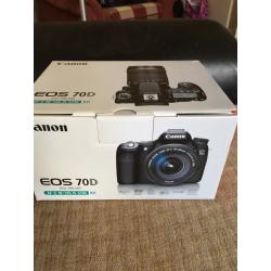 Canon 70D body and battery grip