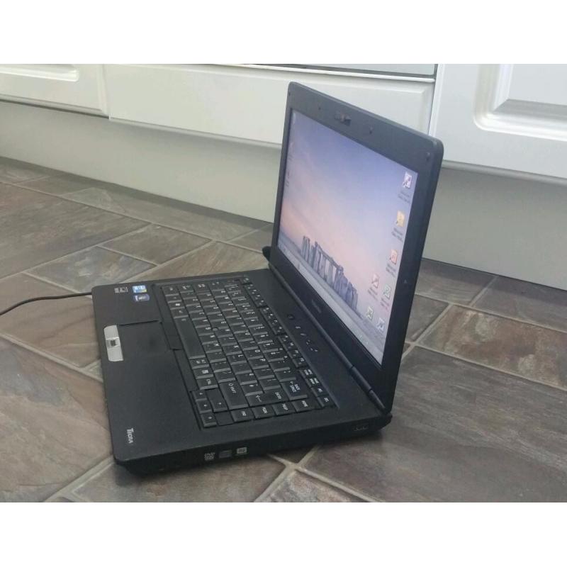 Toshiba Tecra M11 Intel Core i3 2.30 GHz 4GB RAM 250GB Webcam Microsoft Office HDD Tablet Laptop PC