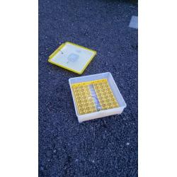 Automatic turning incubator