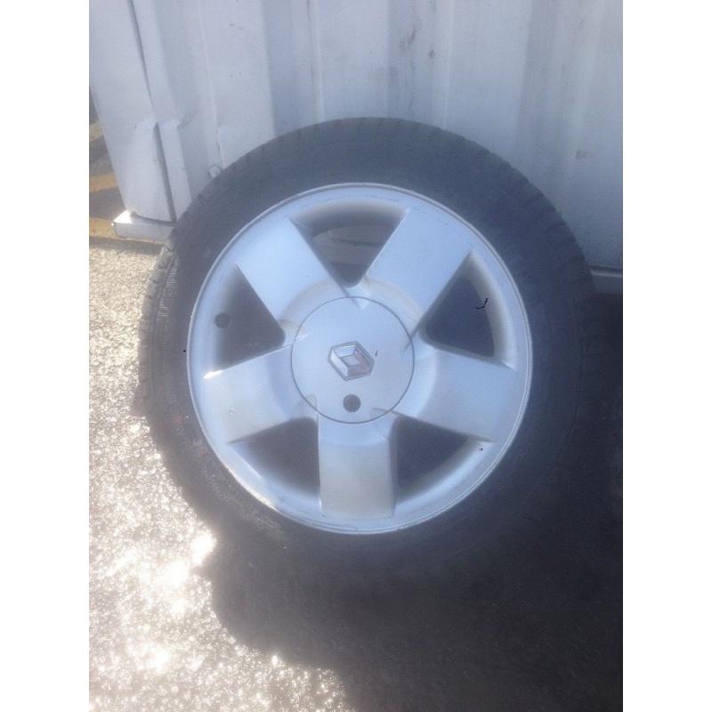 15 "Renault Clio Alloys With Brand New Tyres.