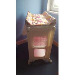 Cosatto bright fun baby change unit