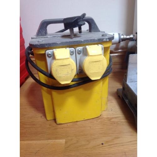 110V Dual Socket Transformer