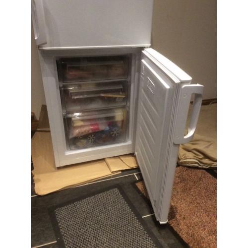 Zanussi 70/30 Fridge Freezer