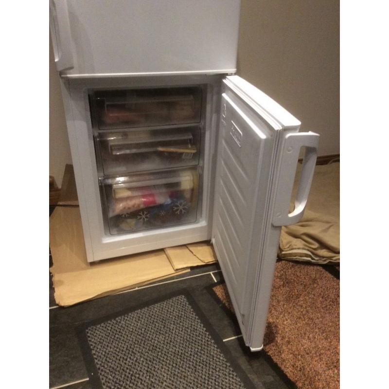 Zanussi 70/30 Fridge Freezer