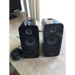 Pair of Creative speakers. Working well.