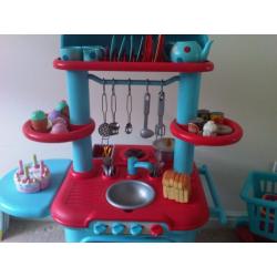 ELC Toy Kitchen with all the extras in excellent condition, a great birthday or christmas present.