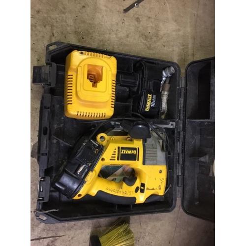 Dewalt battery jig saw