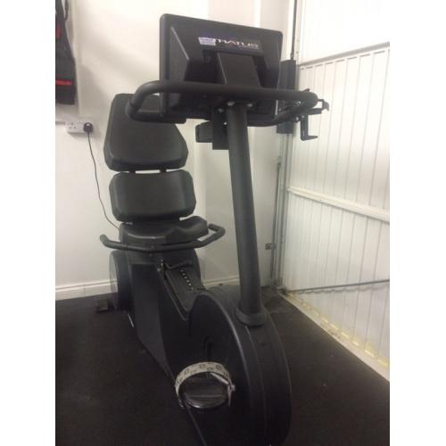 Recumbent exercise bike