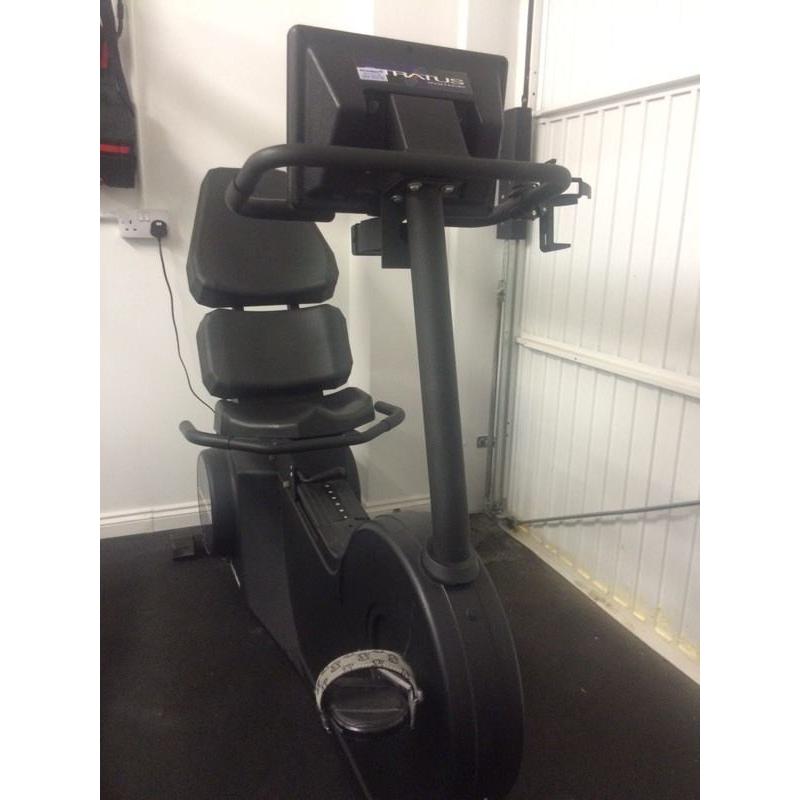 Recumbent exercise bike