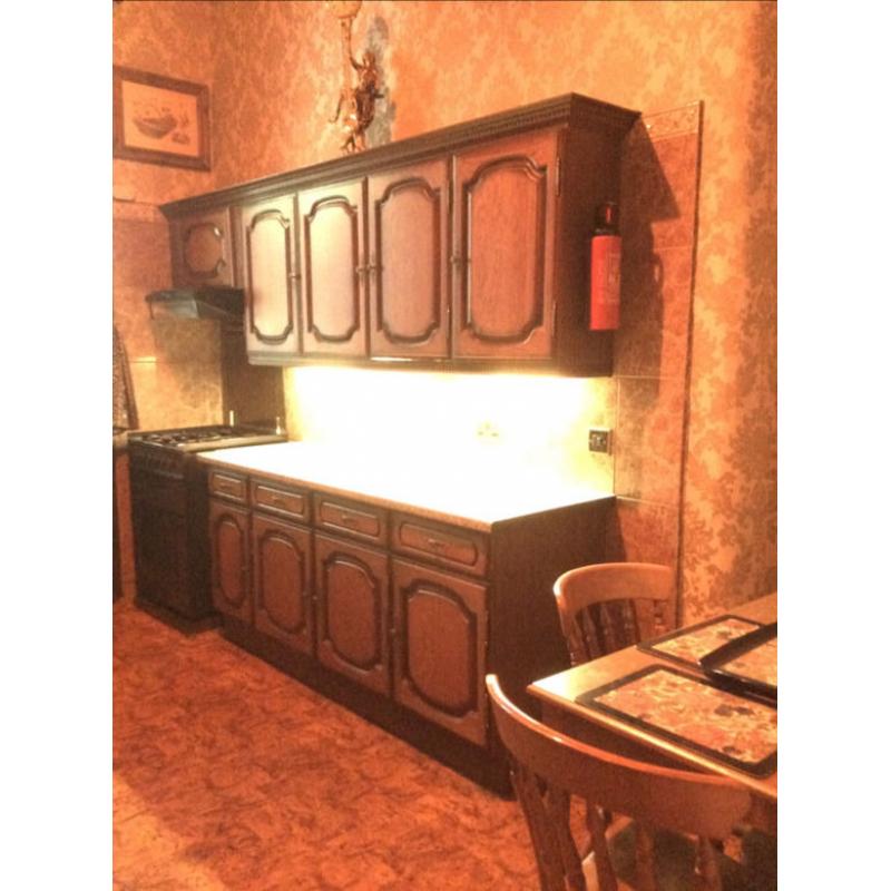ALL INCLUSIVE LARGE SINGLE ROOM TO LET