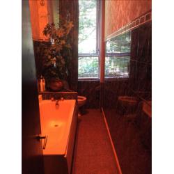 ALL INCLUSIVE LARGE SINGLE ROOM TO LET