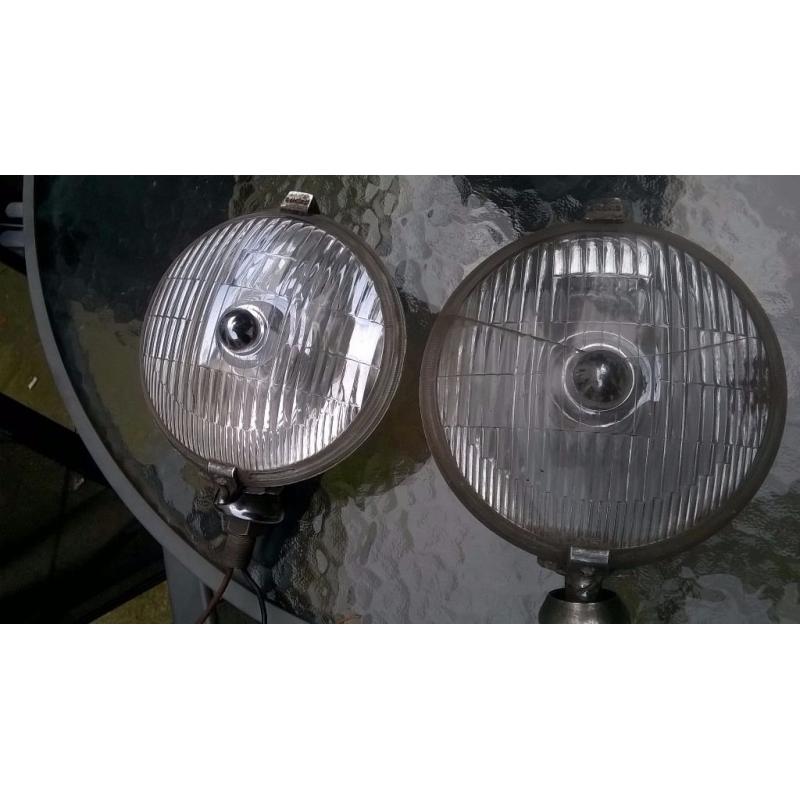 Vintage car spotlights