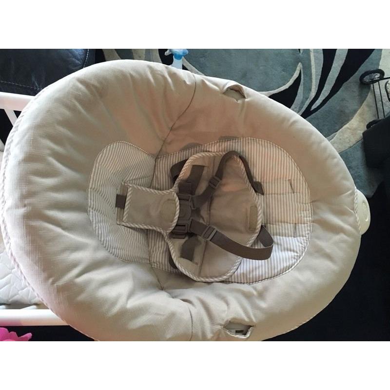 Graco snuggle multi direction swing