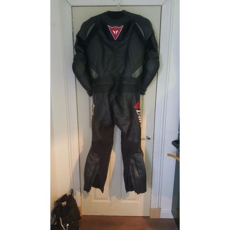 Dainese 2 piece leathers