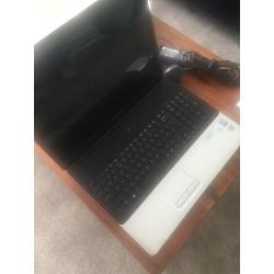 Compaq laptop Presario CQ70 - Includes Microsoft Office Package