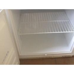 WORKTOPSIZE FREEZER