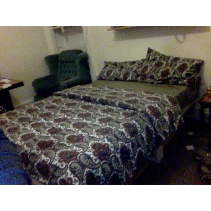 Memory Foam Mattress , bed , quilt, 3 pillows & electric blanket