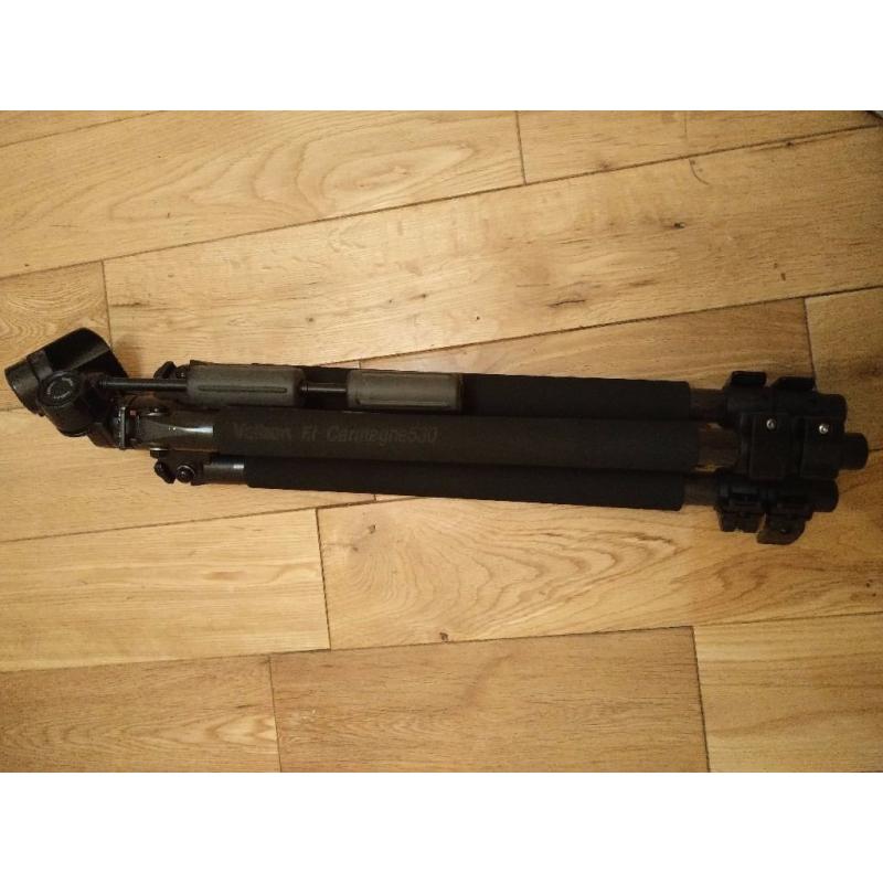 Immaculate condition Velbon PH-250B carbon fiber camera tripod with carry bag