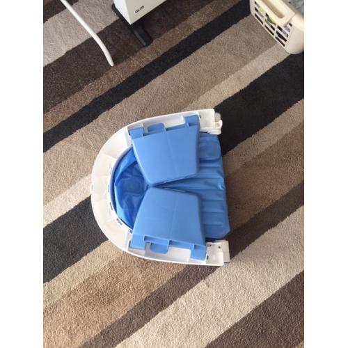 Baby bath - collapsible.