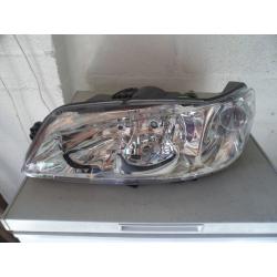 PEUGOT 106 NEARSIDE HEADLIGHT