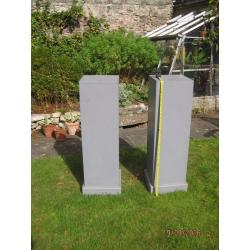 DISPLAY PEDESTALS FOR FLOWERS ETC