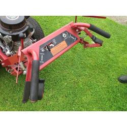COMMERCIAL LAWN MOWER - Ferris Hydrowalk Zero Turn Petrol Mower 36' deck