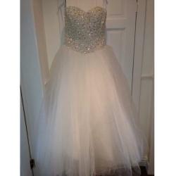 Brand new white princess wedding dress size 8-10 corset back encrusted bust