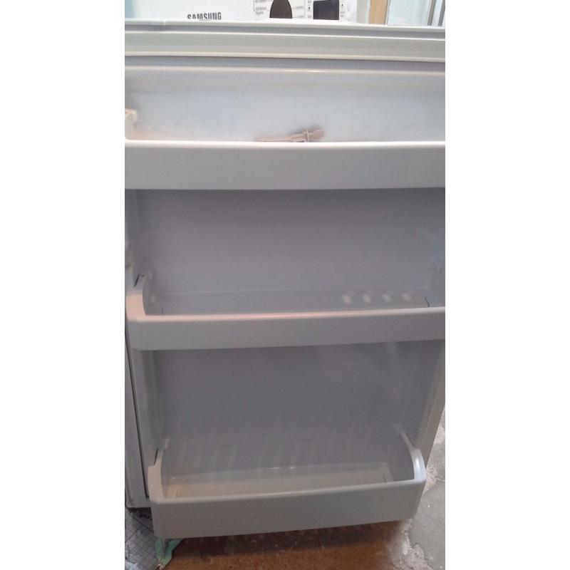 beko fridge model lx5053w