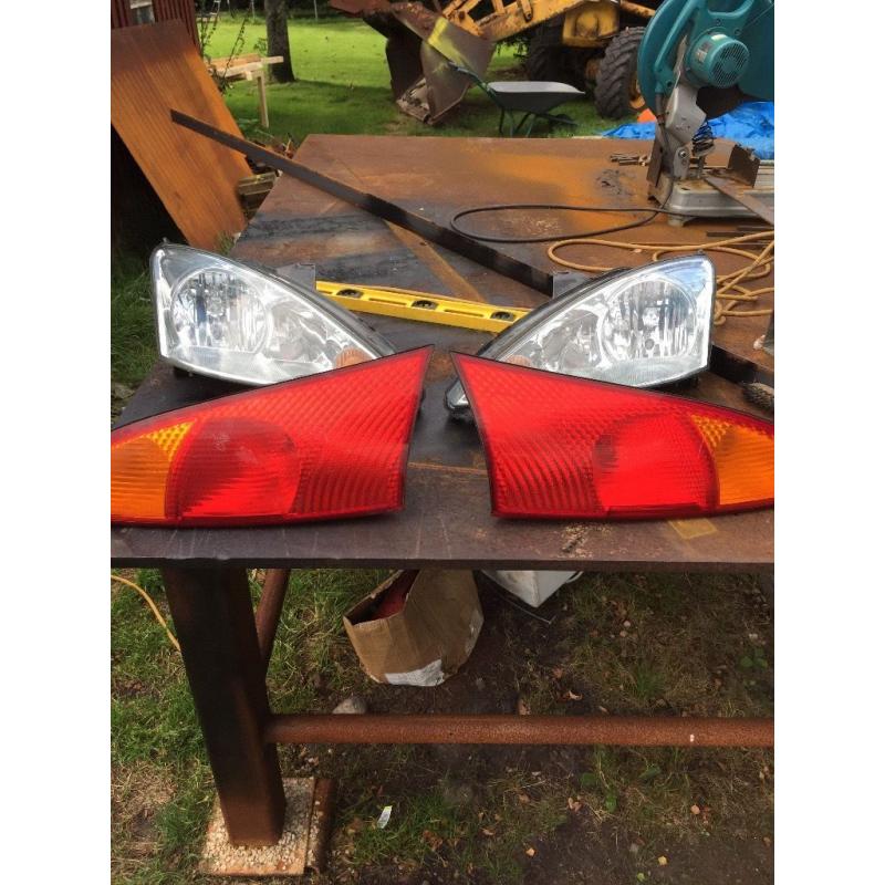 Ford Focus lights