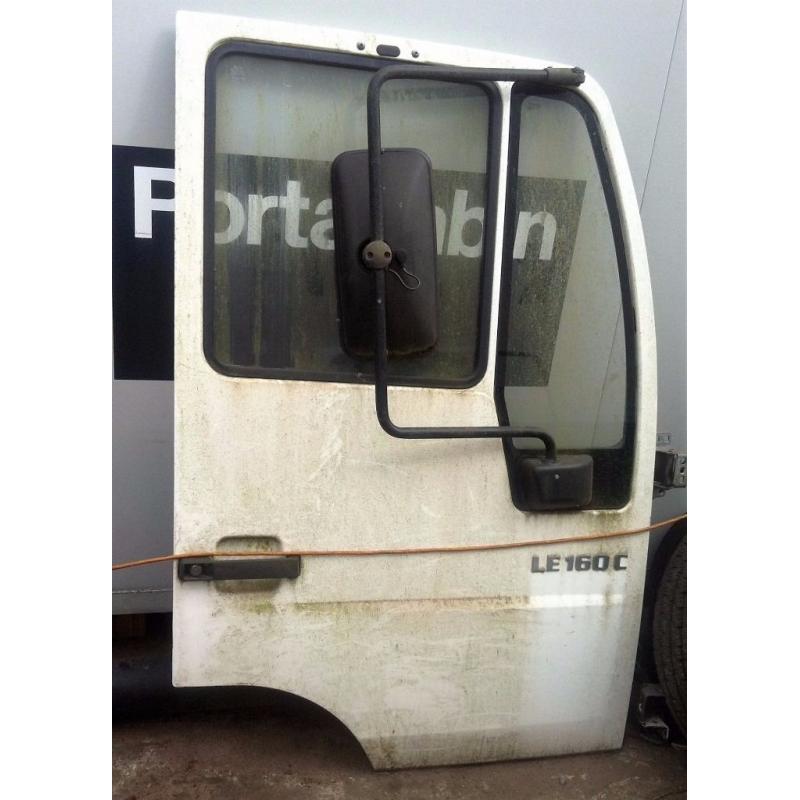 MAN8163/LE160C DRIVERS DOOR