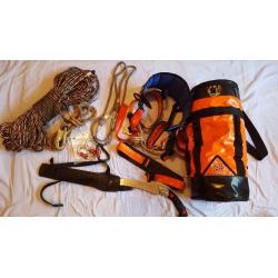 STIHL MS 200 T TOP HANDLE FORESTRY CHAINSAW AND TREE CLIMBING GEAR