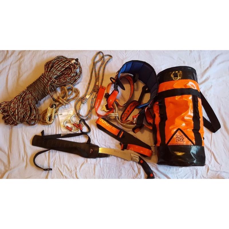 STIHL MS 200 T TOP HANDLE FORESTRY CHAINSAW AND TREE CLIMBING GEAR