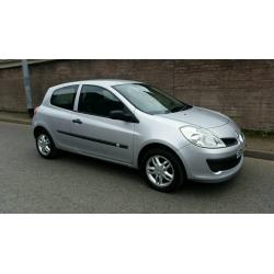 2006 / 56 Renault Clio Extreme. 12 Month MOT. 49,000 miles. Fiesta corsa megane punto astra accent
