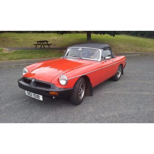 MGB ROADSTER 1977 MOT 'D AND IN BEAUTIFUL CONDITION ROLL BAR , TANNEAU COVER